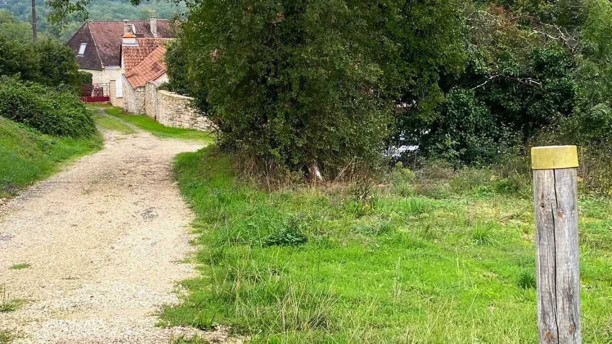 BROUCHAUD-Boucle des Genevriers-Chemin-Poteau