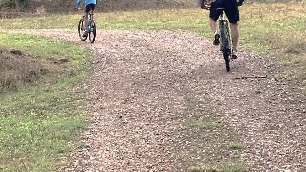 BUSSIERE-BADIL-Boucle du Banaret-Vététistes 2