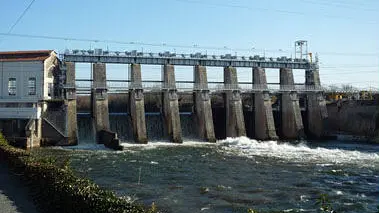 Barrage et centrale de Tuilières