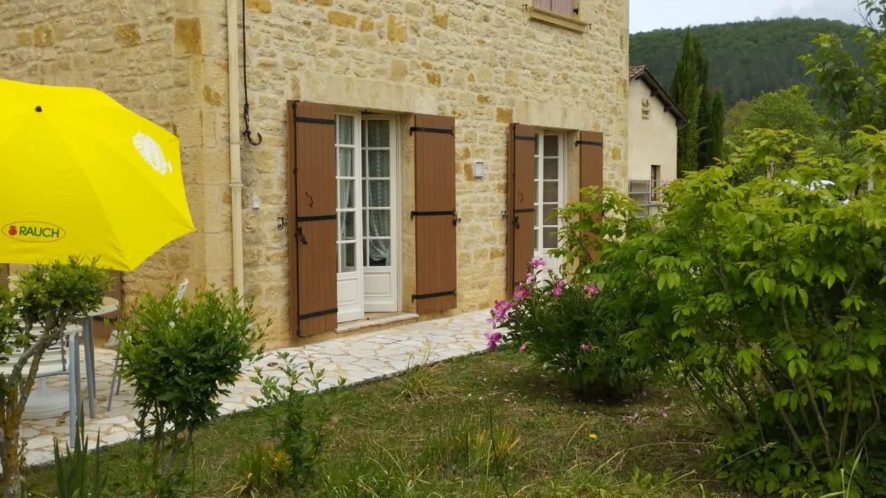 CHEZ LOUISE gite  4 pers au sud de Sarlat et proche de la rivière (2)