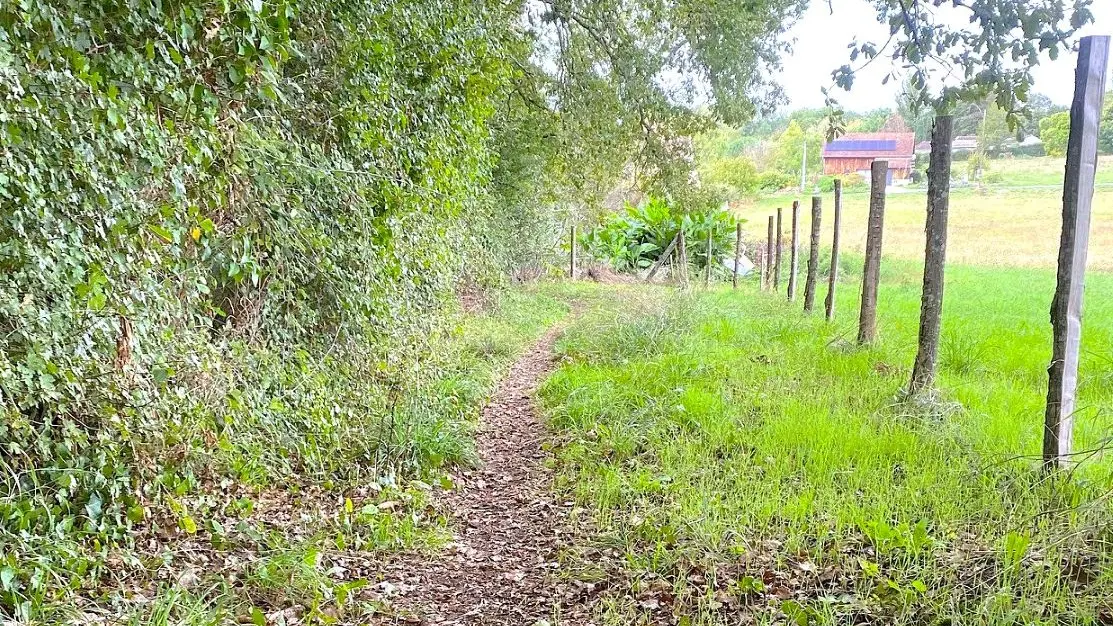 COUX-ET-BIGAROQUE-Boucle des fontaines-Chemin 2