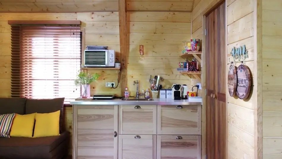 Cabane-le-rouge-gorge