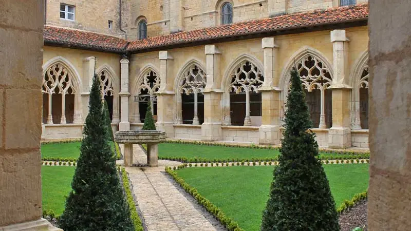 Cloître de l'abbaye de Cadouin