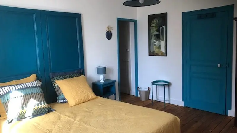 Chambre 2  Paon Ecole Buissonnière Dordogne Perigord