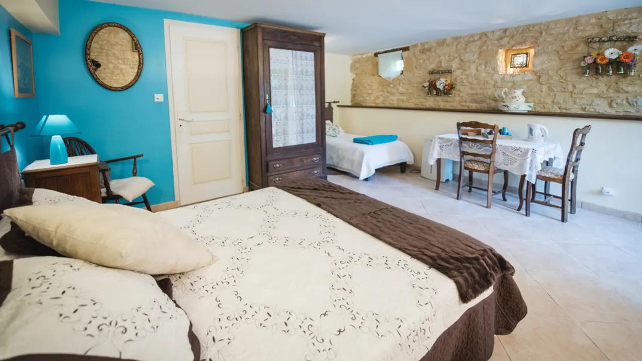 Chambre d'hôtes Iris 5 - @lesfilolies - proche Sarlat la Canéda - Dordogne