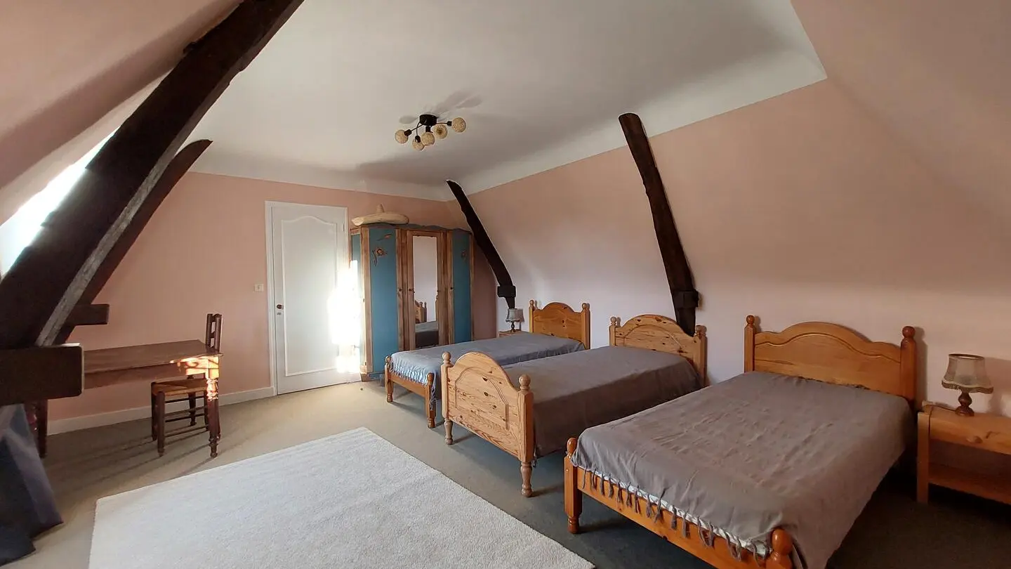 Chambre étage 3 lits 2