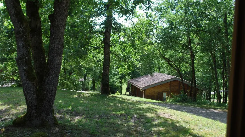 Fontaine de Biron -  Chalets nature