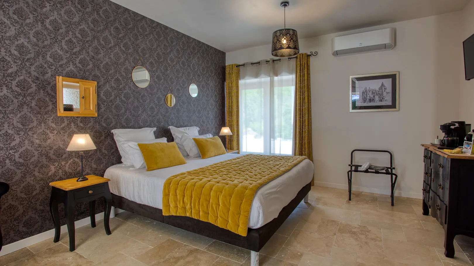 Domaine des Pierres Blanches Chambres Milandes (2) 9
