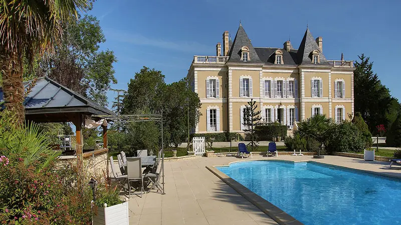 Domaine-pouzelande-perigord-chambres-d'hotes---Piscine