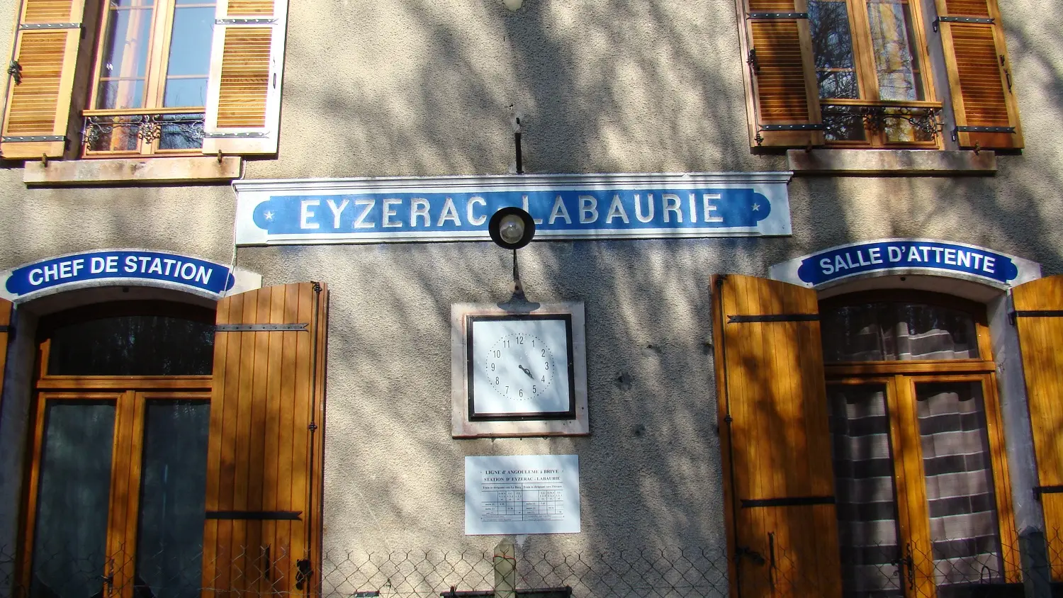 EYZERAC GARE