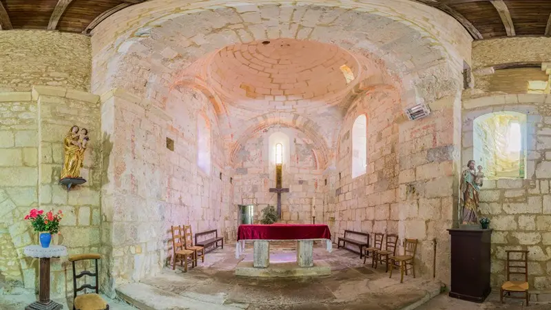 Eglise Saint-Pierre-et-Saint-Paul de Bussac 2