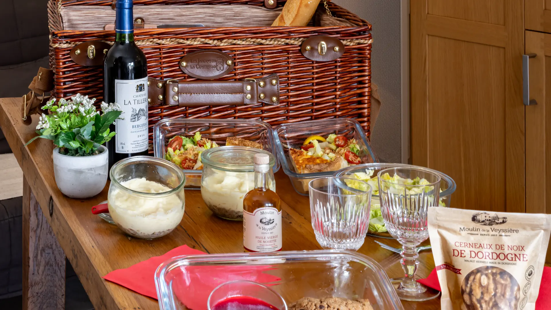 Ô-Délices-de-la-Monnerie-Issac-panier-repas-tourisme-vallée-isle