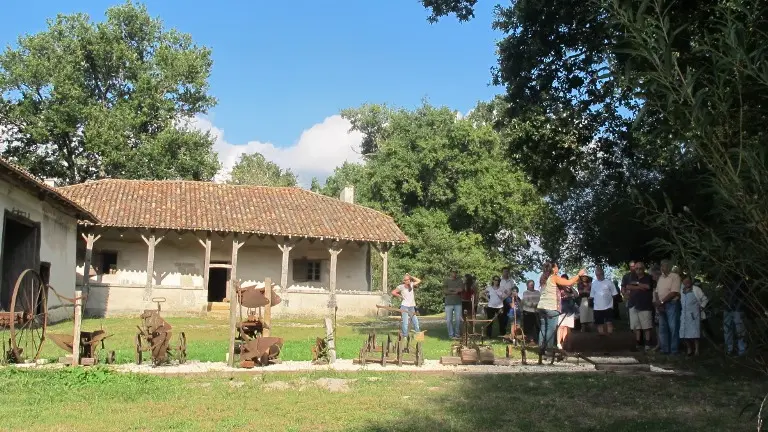 Ferme-du-Parcot-echourgnac-extérieur