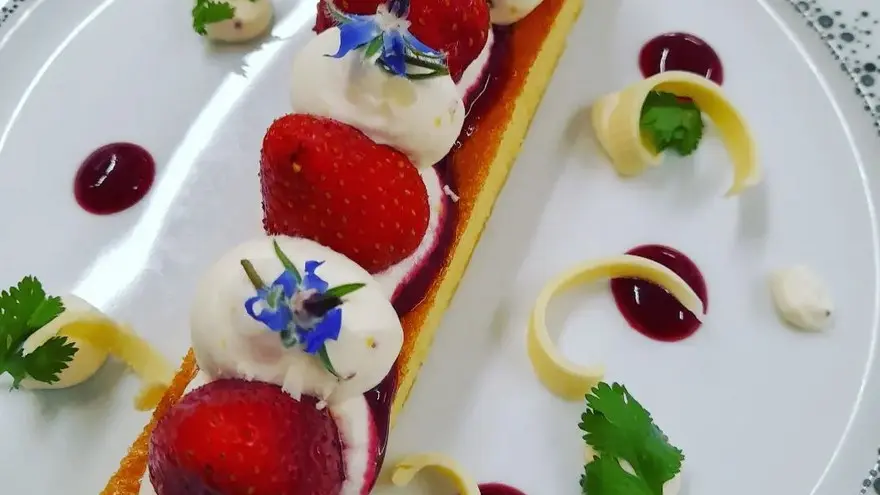 Fraises et moutarde à l'ancienne