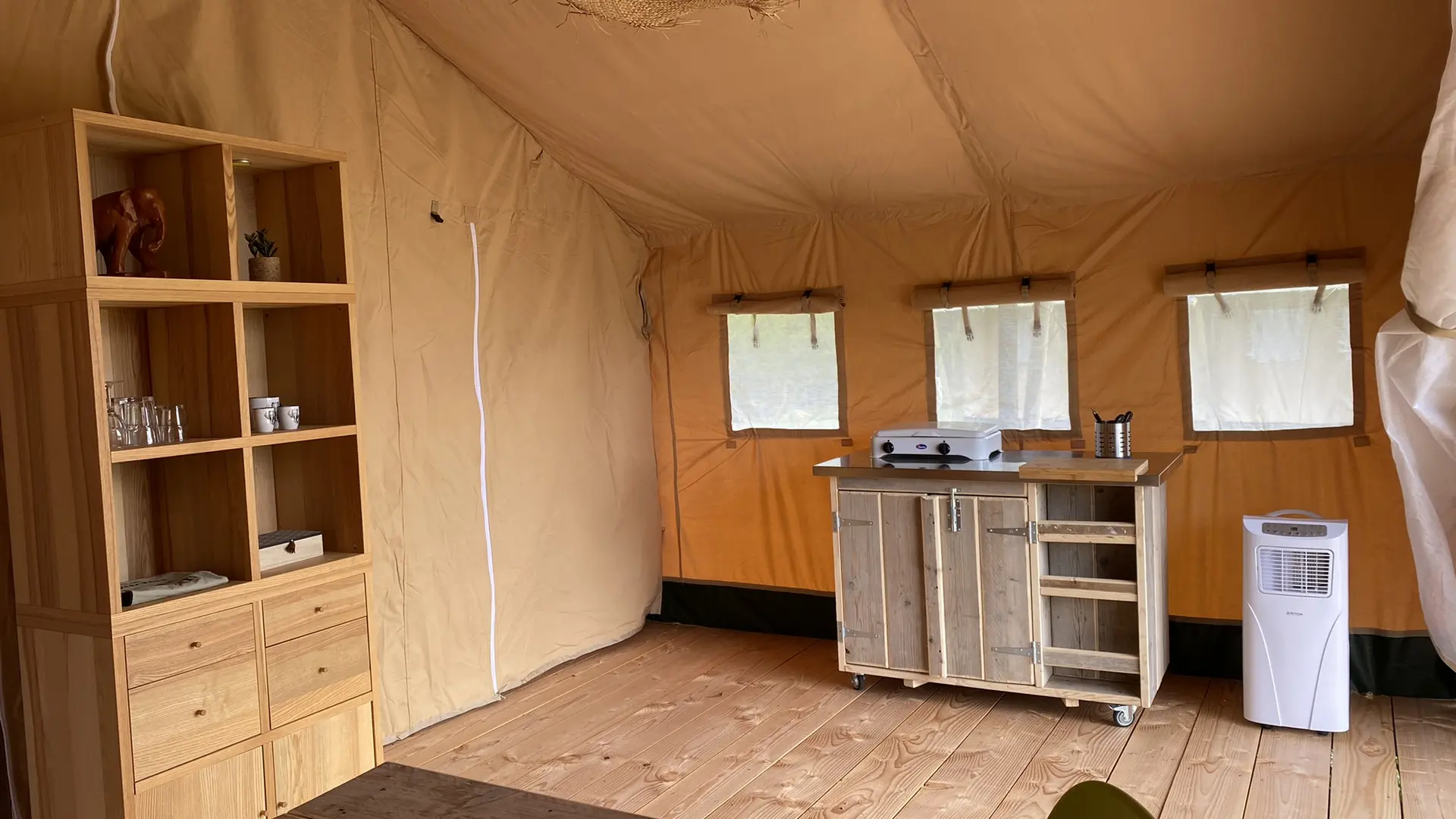 GLAMPING_PLACE_DE_LA_FAMILLE (2)