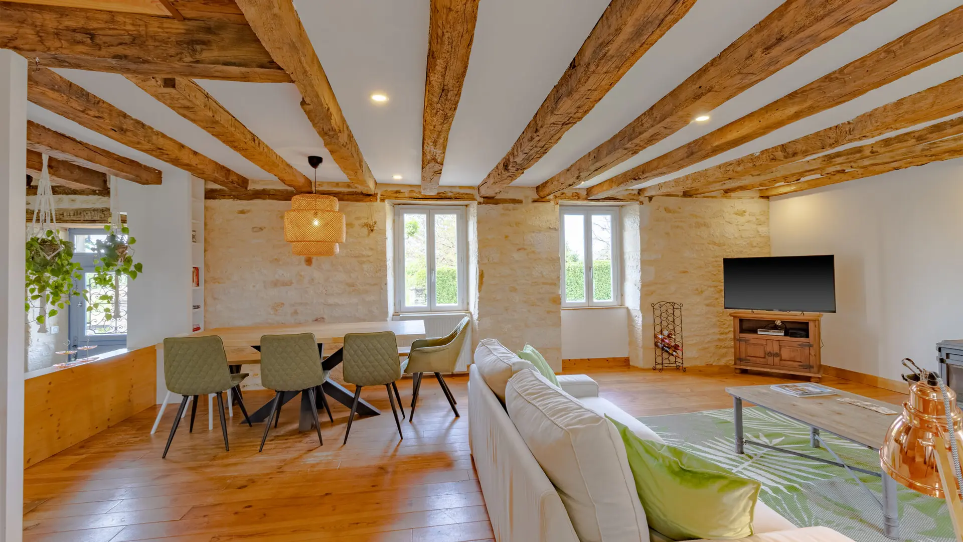 Gite-Mauratie-Jayac-9-2048x1365