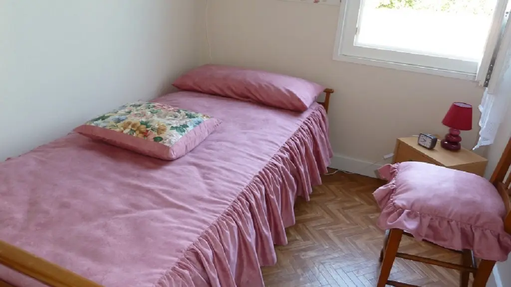 Chambre rose une place