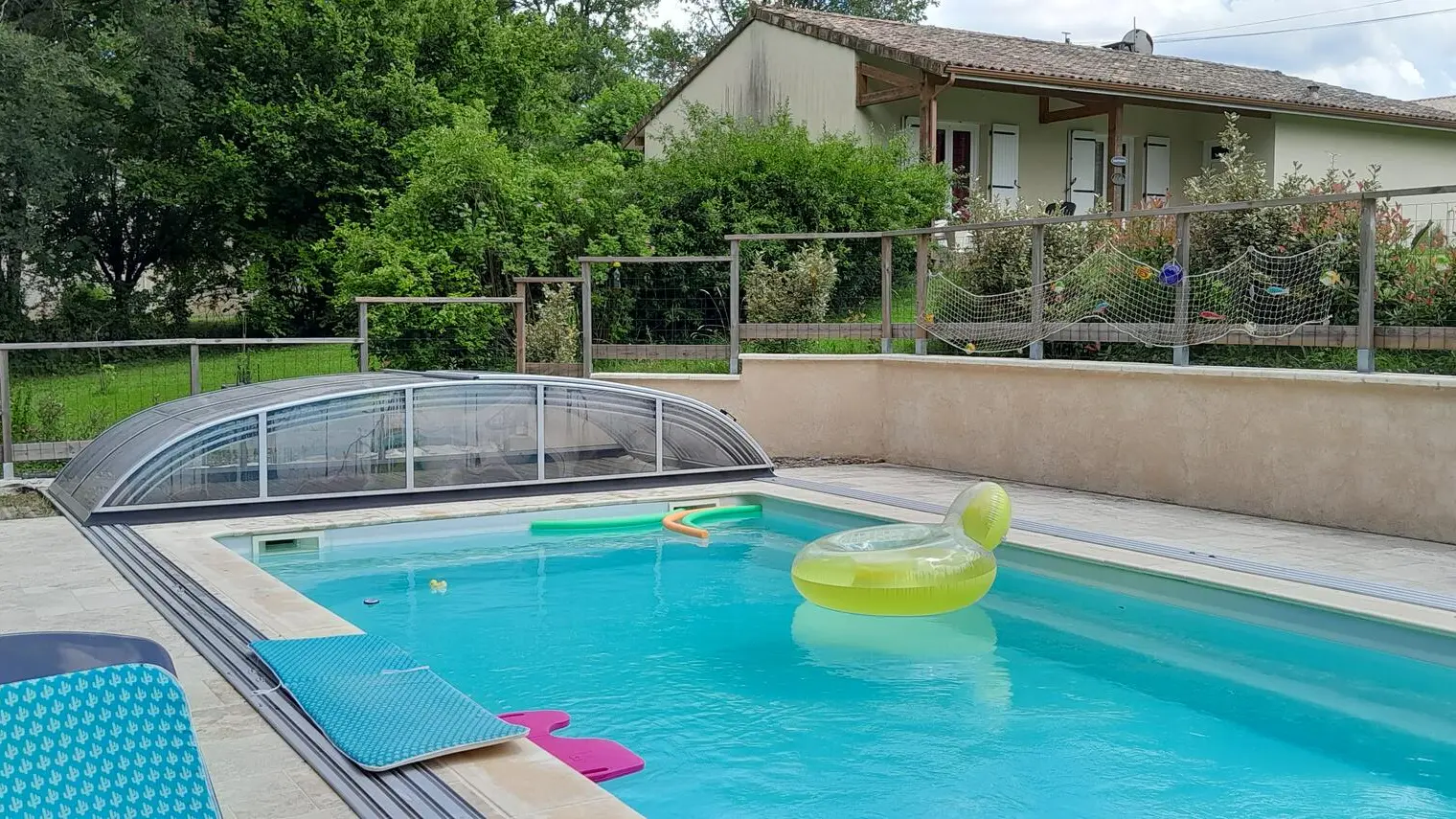 Gite adelan piscine