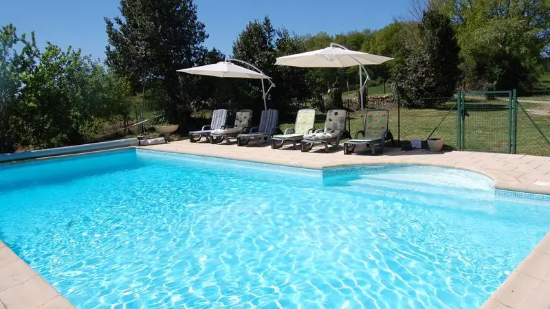 Gîte du caillauguet piscine