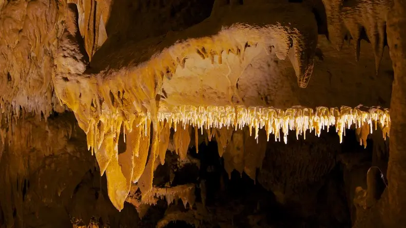 Grotte de Villars_3