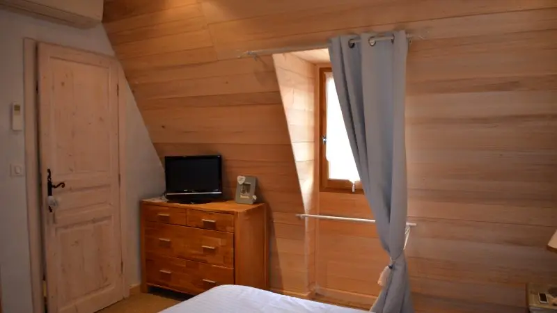 HLO_Les Eyzies_Domaine des Eymaries_gite-XVII_chambre 2_janvier 2023