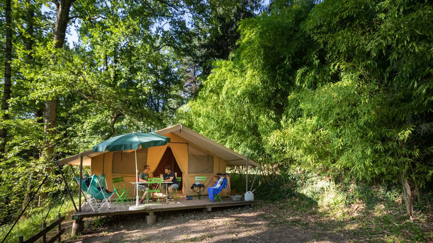 HUTTOPIA_-_CAMPING_-_SARLAT-