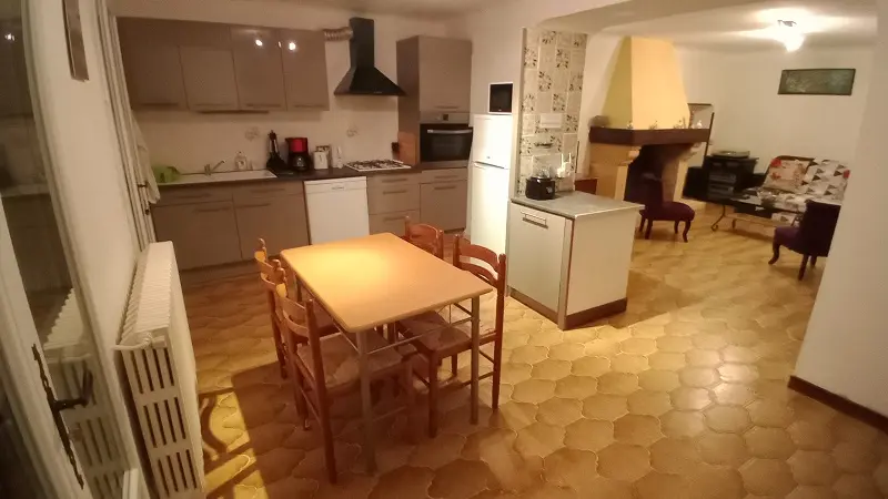 le gite du gabarier_salle a manger