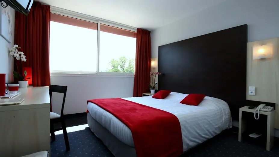 Hotel le Clos Roussillon