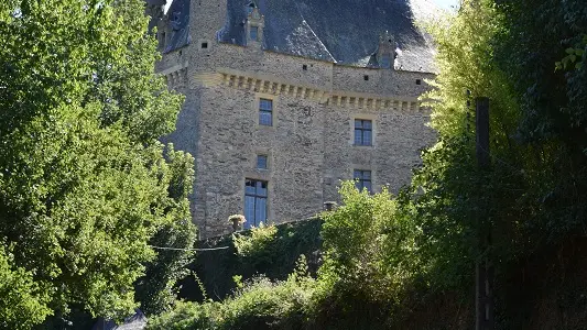 Jumilhac le Grand Chateau dessous