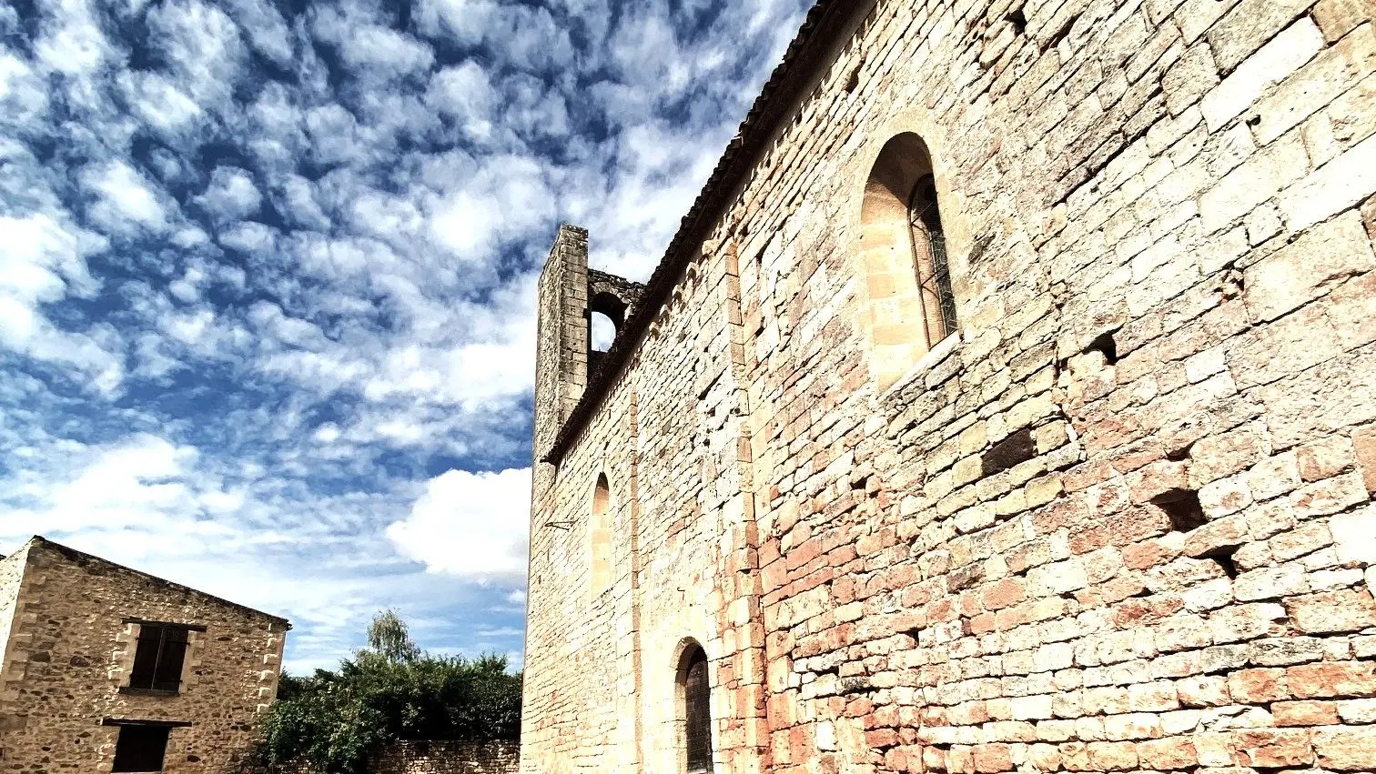 LARZAC-Boucle des Viaducs-Eglise 2