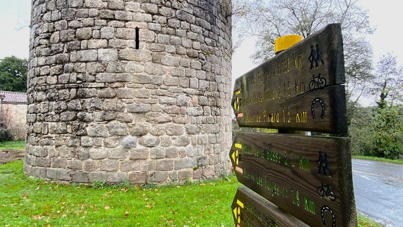 LE BOURDEIX-Boucle de la Bosse-Tour