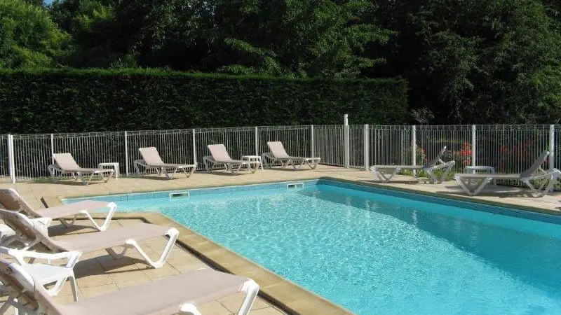 LE DESIRADE.PISCINE (1)