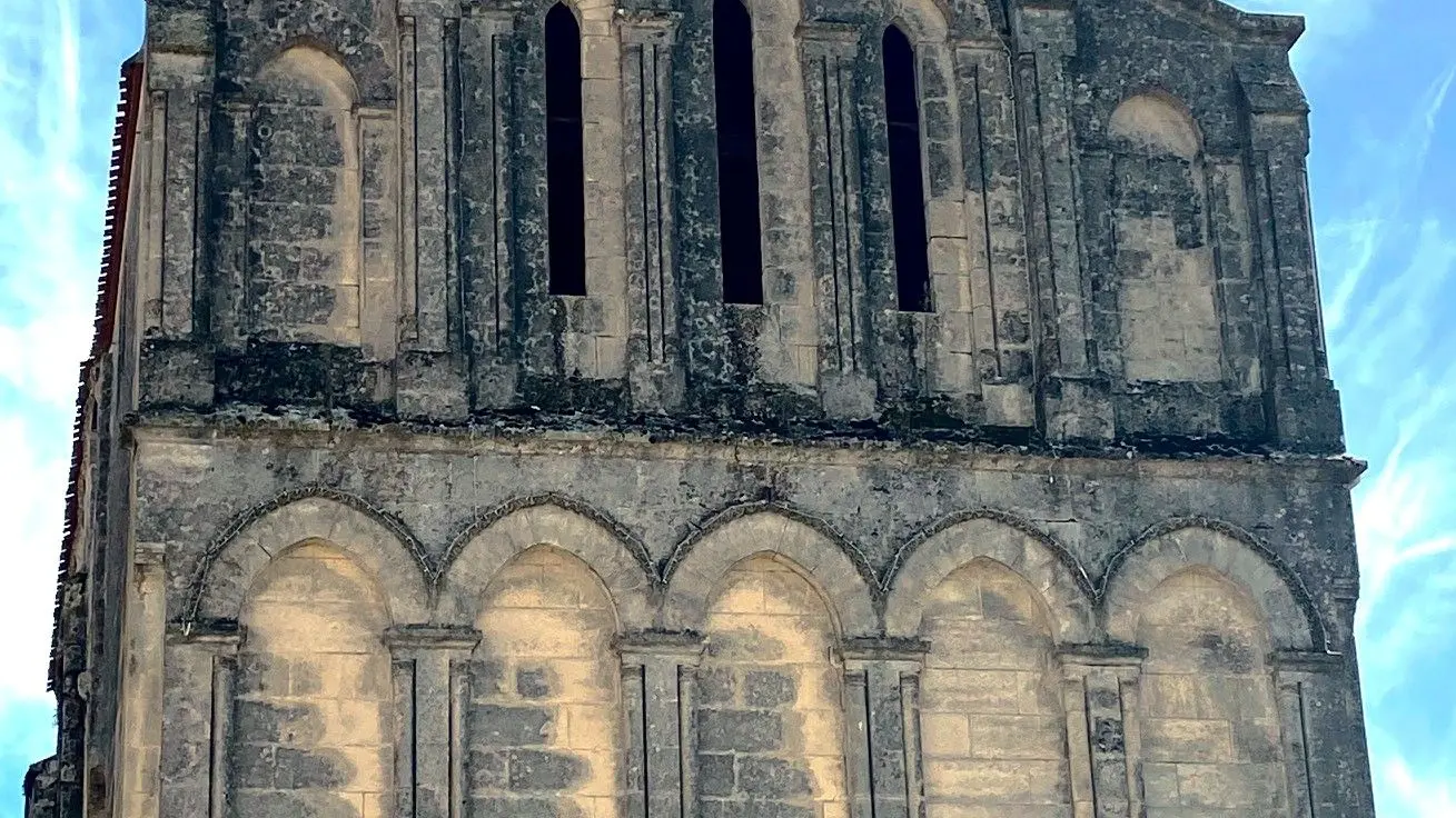 LEGUILLAC-DE-CERCLES-Boucle de Léguillac-Eglise