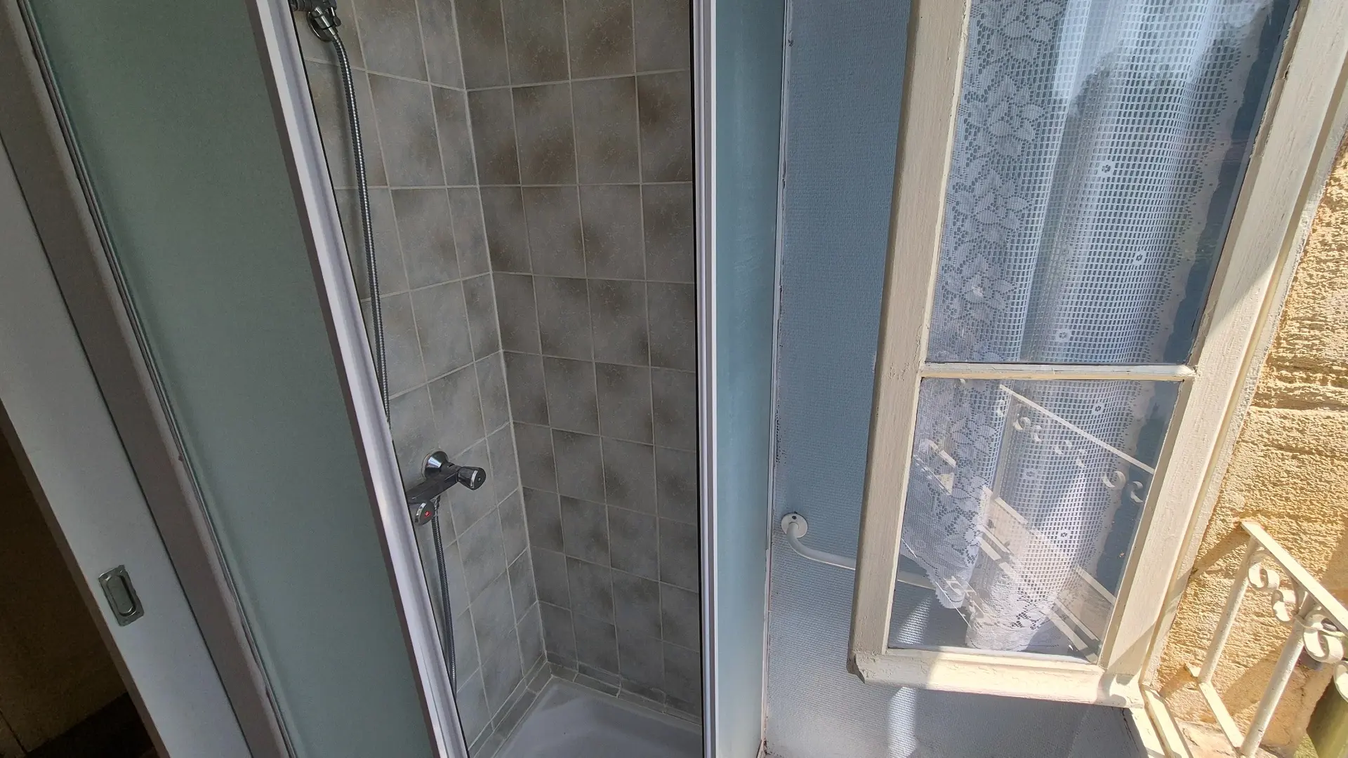 LES GLYCINES avec piscine privée à Sarlat (17)