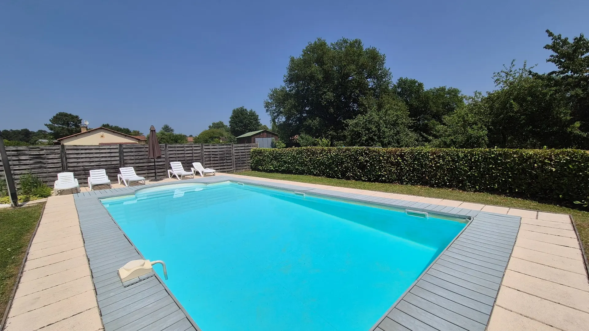 LES GLYCINES avec piscine privée à Sarlat (2)