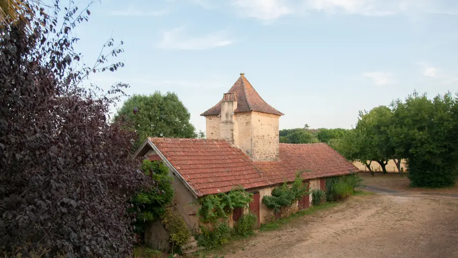 LESFARGUES (2)