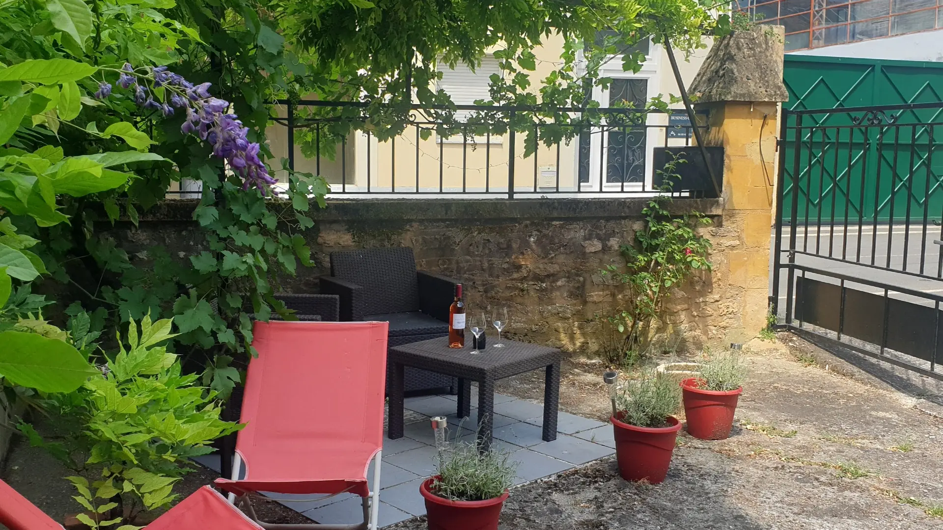 La Boetie a sarlat avec terrasse