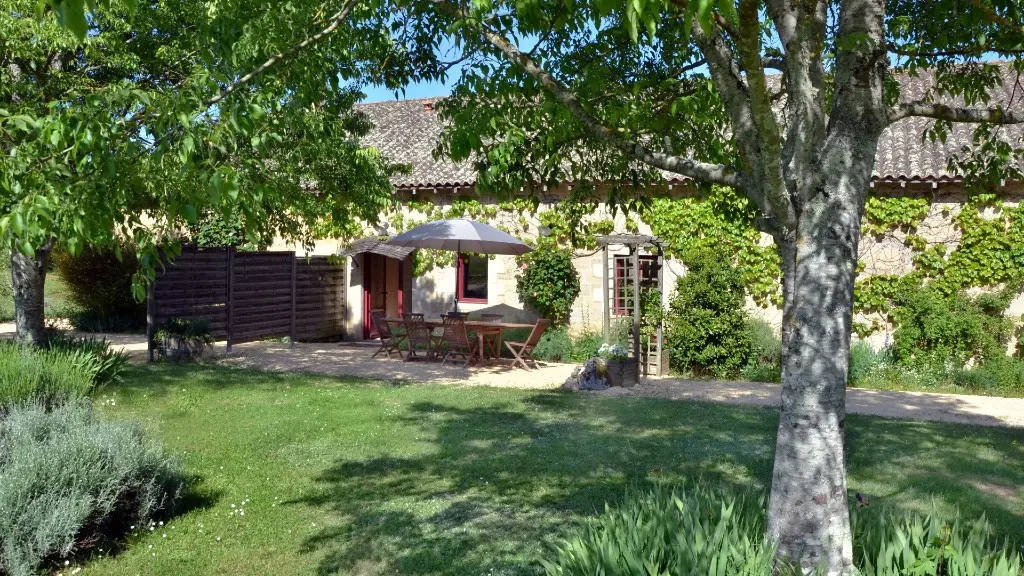 La Grange exterior