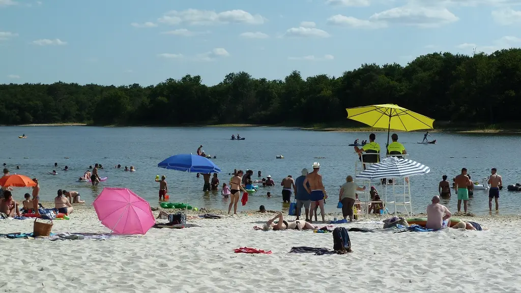 Plage de l'étang de La Jemaye