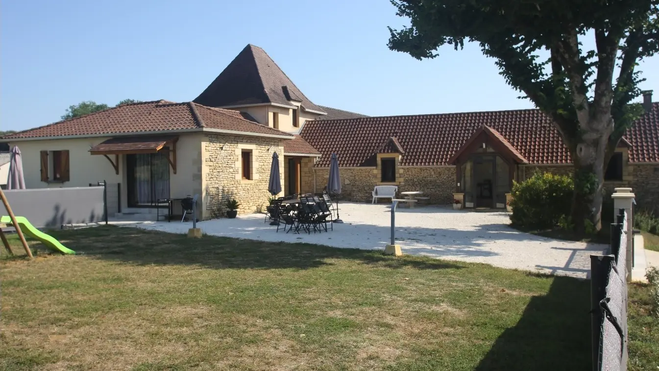 La table du Chaffour, Saint Geniès