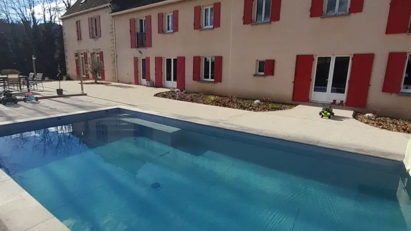 La belle alexandrine avec piscine à Sarlat (1)