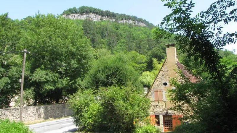 Le val de la Marquise accueille un couple de faucons pèlerins