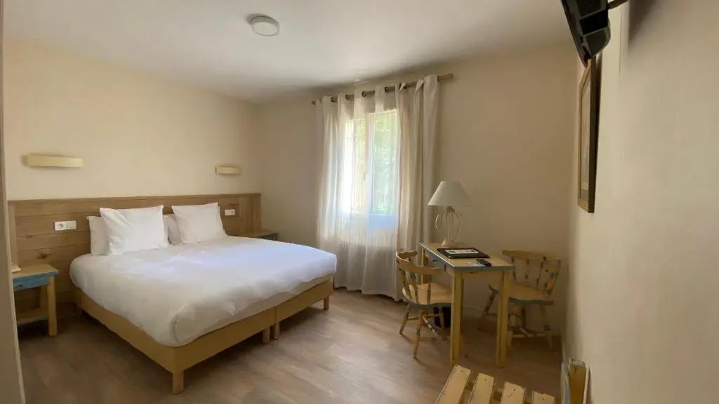 Les Eyzies de Tayac - Hôtel des Roches ch 1