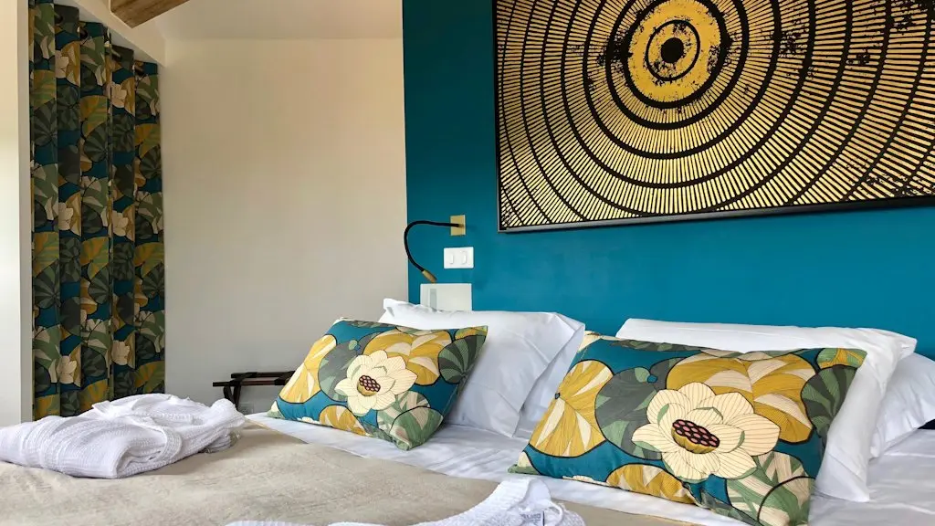 Les-hauts-de-gageac-chambre-spacieuse