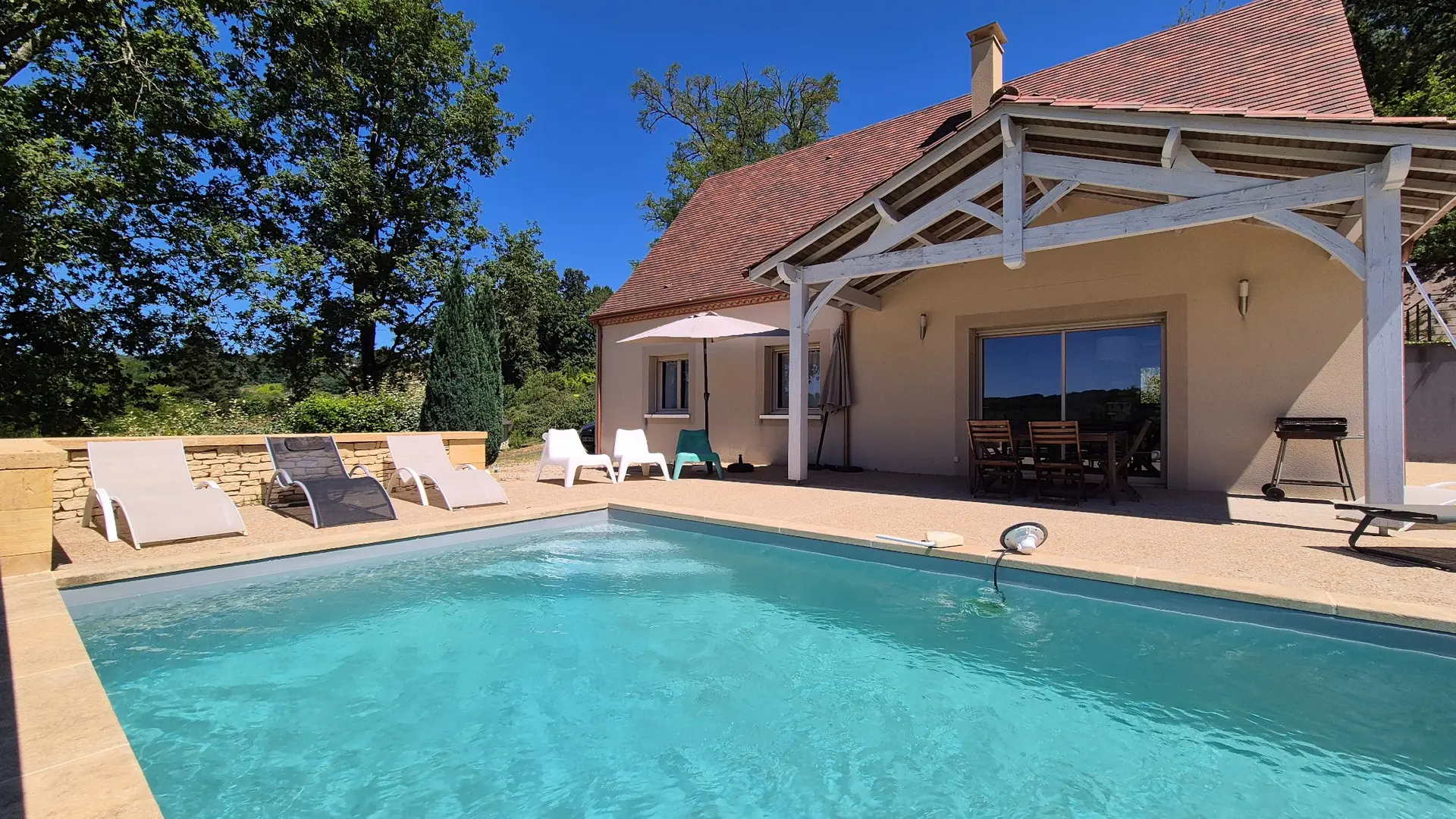 MAISON ROSALIE avec piscine chauffée à Sarlat (7)