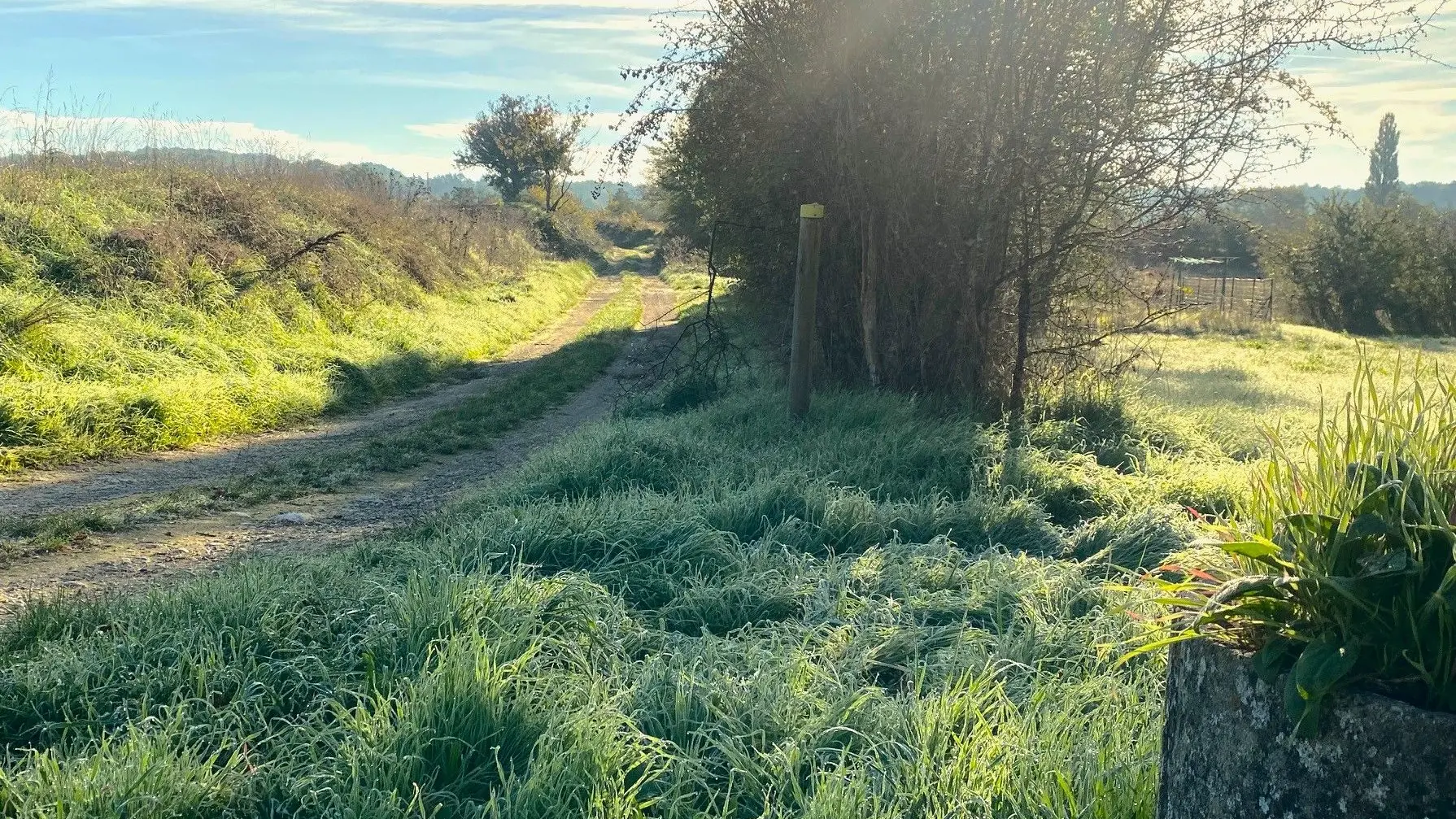 MAREUIL-Boucle de Vieux-Mareuil-Chemin-Poteau