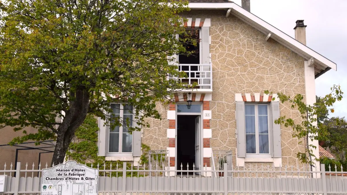 Maison-hotes-La-Fabrique-St-Astier (4)