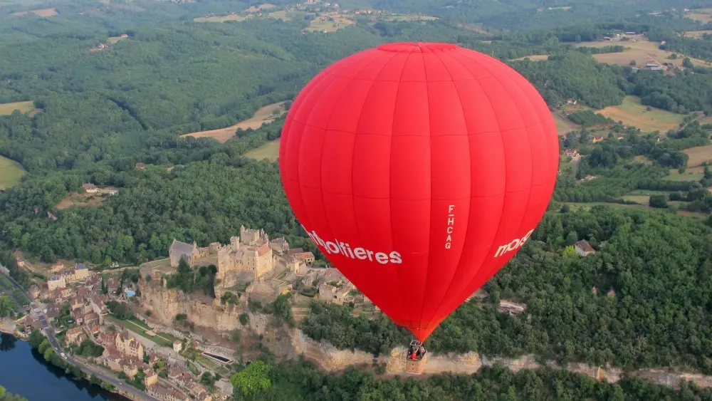 Montgolfière et Châteaux