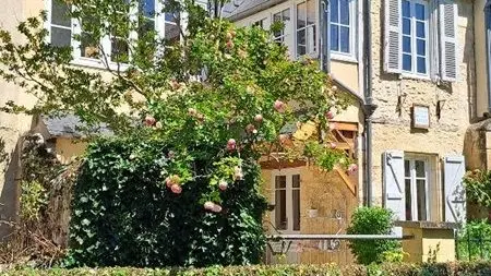 Montignac-Lascaux_La Verrière_Façade maison_octobre 2024
