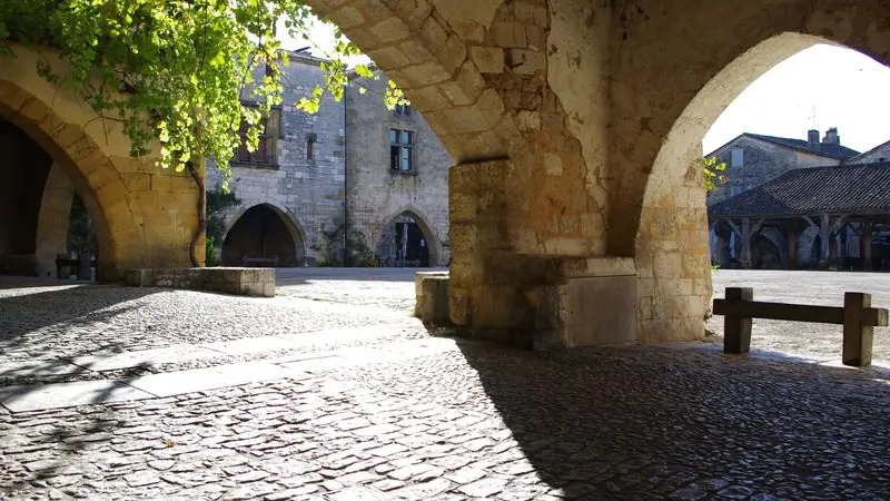 Bastide Monpazier Dordogne Périgord